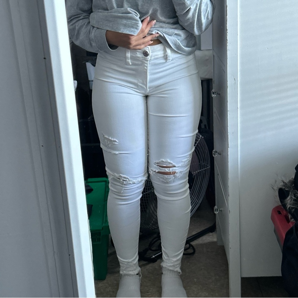 American Eagle Outfitters White High-Rise Skinny Jeans